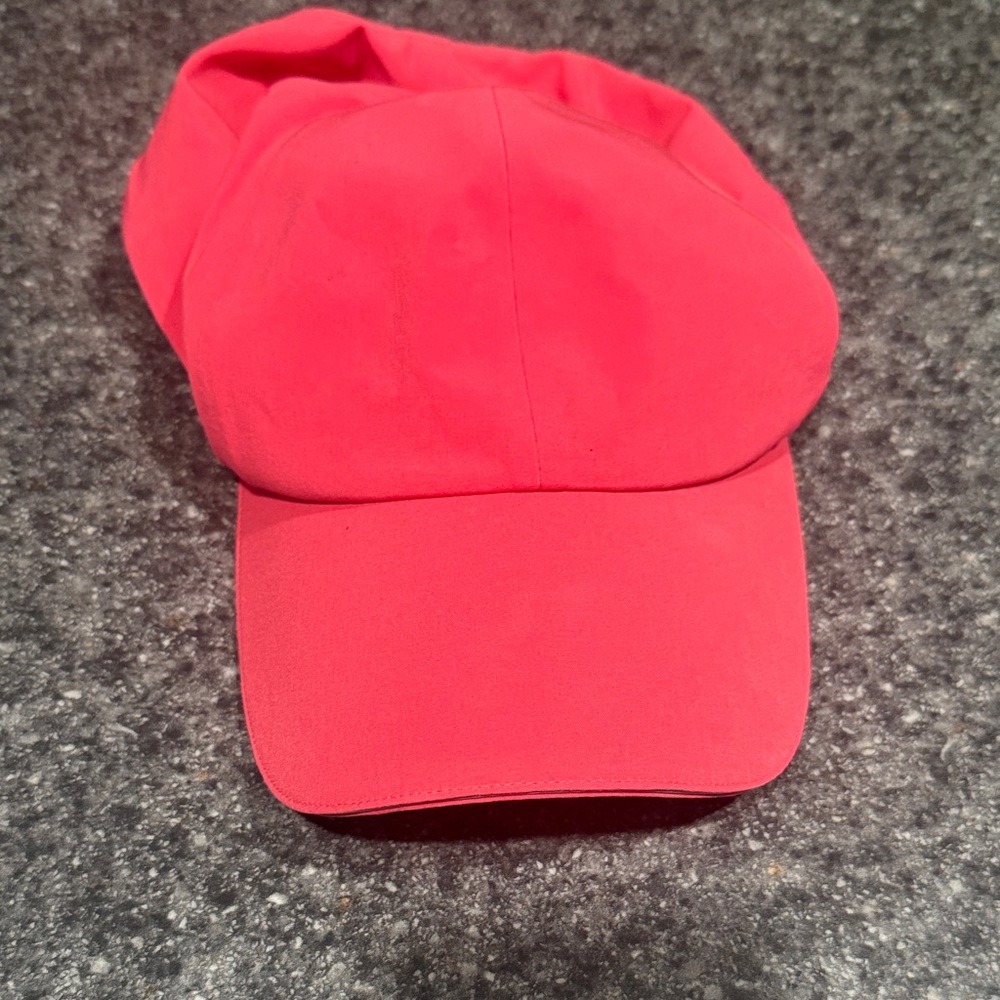 Lululemon fast free run hat